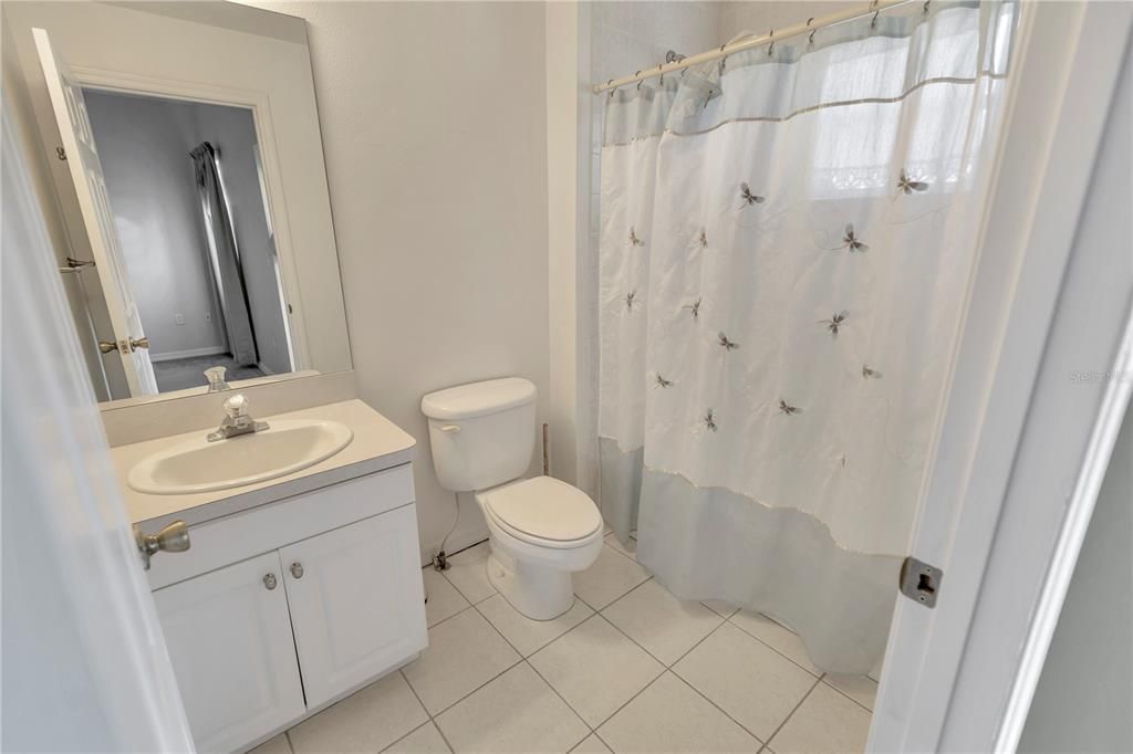 En Venta: $850,000 (3 camas, 3 baños, 1850 Pies cuadrados)