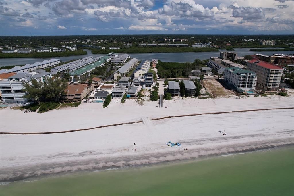 En Venta: $850,000 (3 camas, 3 baños, 1850 Pies cuadrados)