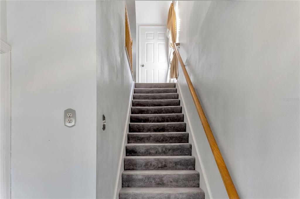 En Venta: $850,000 (3 camas, 3 baños, 1850 Pies cuadrados)