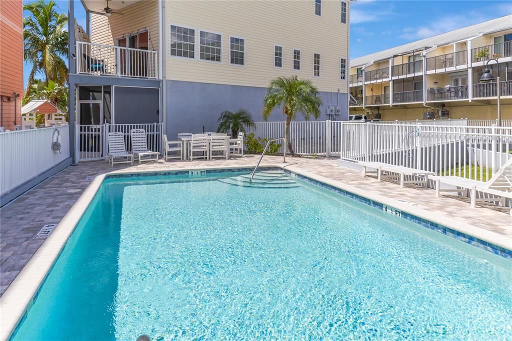 En Venta: $850,000 (3 camas, 3 baños, 1850 Pies cuadrados)