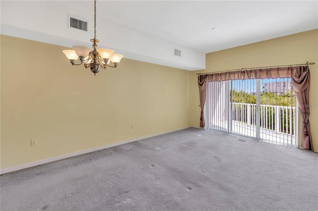 En Venta: $850,000 (3 camas, 3 baños, 1850 Pies cuadrados)