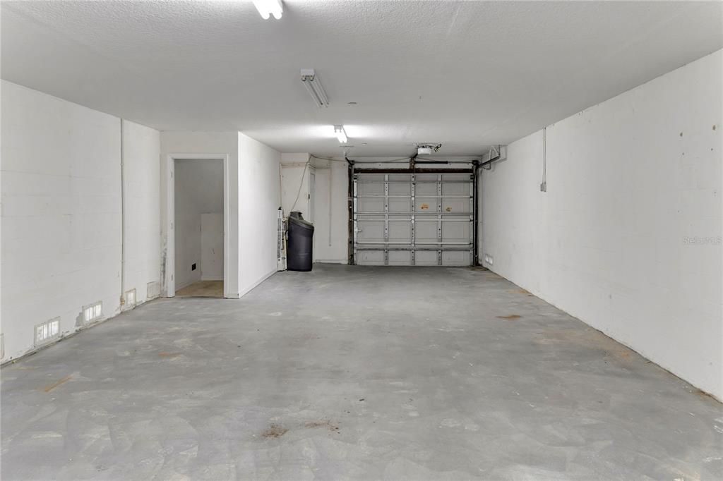 En Venta: $850,000 (3 camas, 3 baños, 1850 Pies cuadrados)