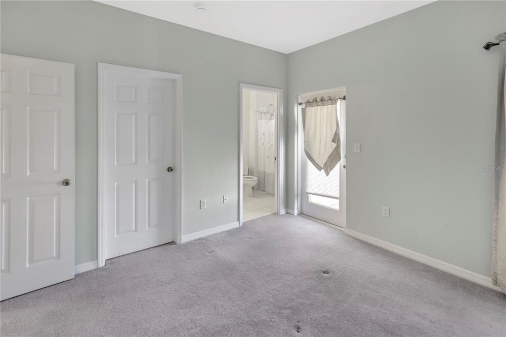 En Venta: $850,000 (3 camas, 3 baños, 1850 Pies cuadrados)