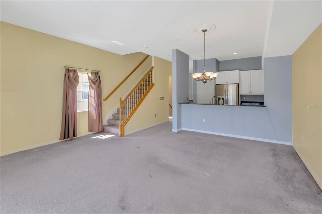 En Venta: $850,000 (3 camas, 3 baños, 1850 Pies cuadrados)