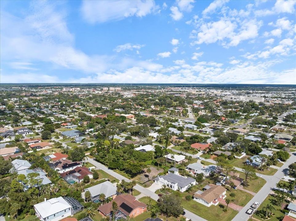 En Venta: $699,999 (0.30 acres)