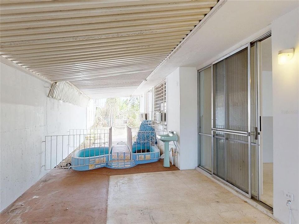 Active With Contract: $169,000 (3 beds, 2 baths, 1300 Square Feet)