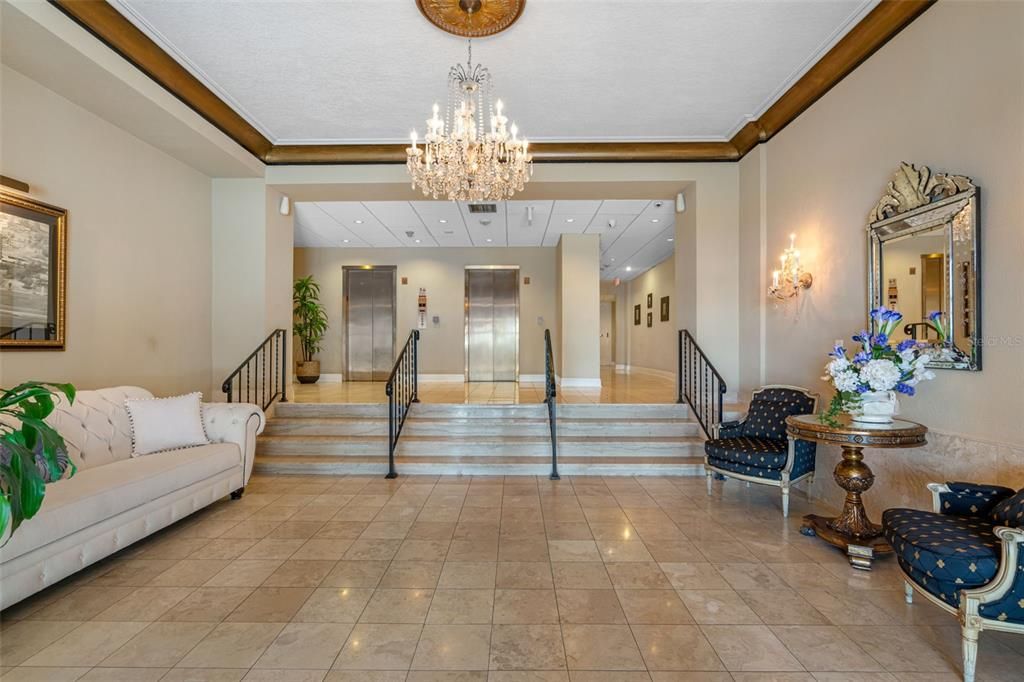 Под контрактом: $2,100 (1 спален, 1 ванн, 528 Квадратных фут)