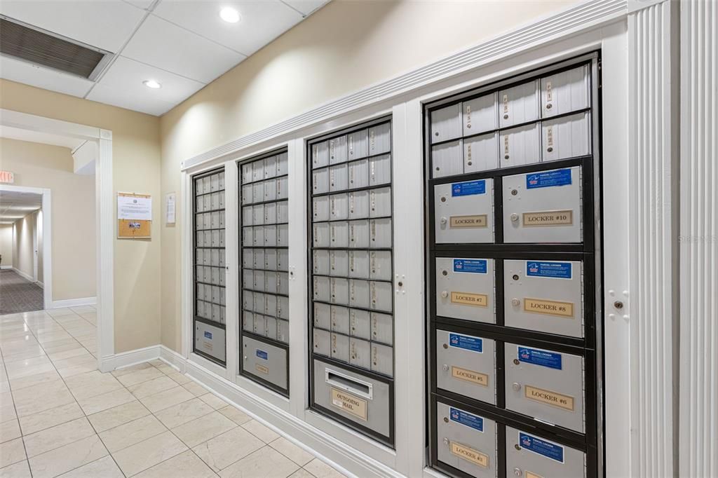 Под контрактом: $2,100 (1 спален, 1 ванн, 528 Квадратных фут)