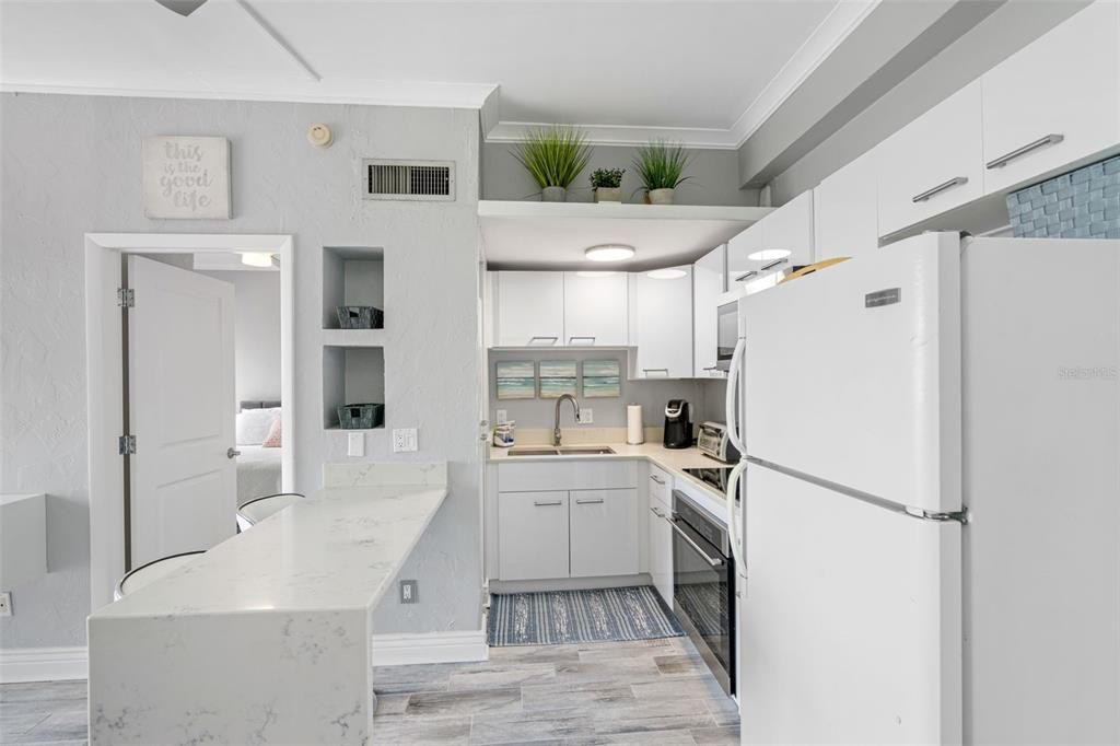 Под контрактом: $2,100 (1 спален, 1 ванн, 528 Квадратных фут)