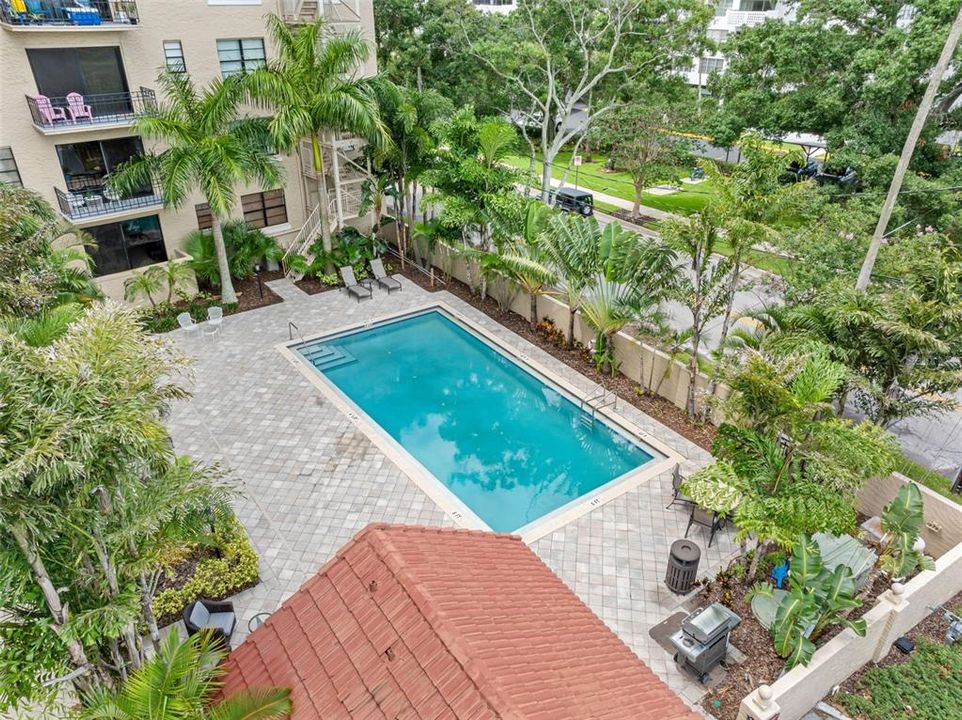 Под контрактом: $2,100 (1 спален, 1 ванн, 528 Квадратных фут)