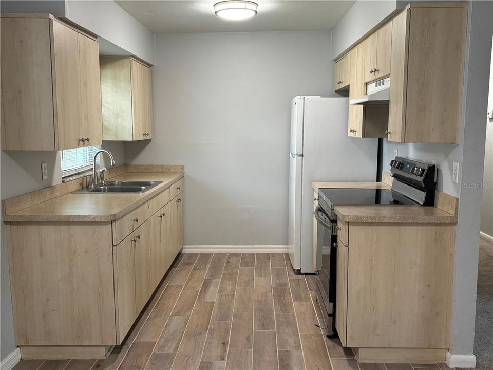 For Sale: $205,000 (3 beds, 1 baths, 1113 Square Feet)