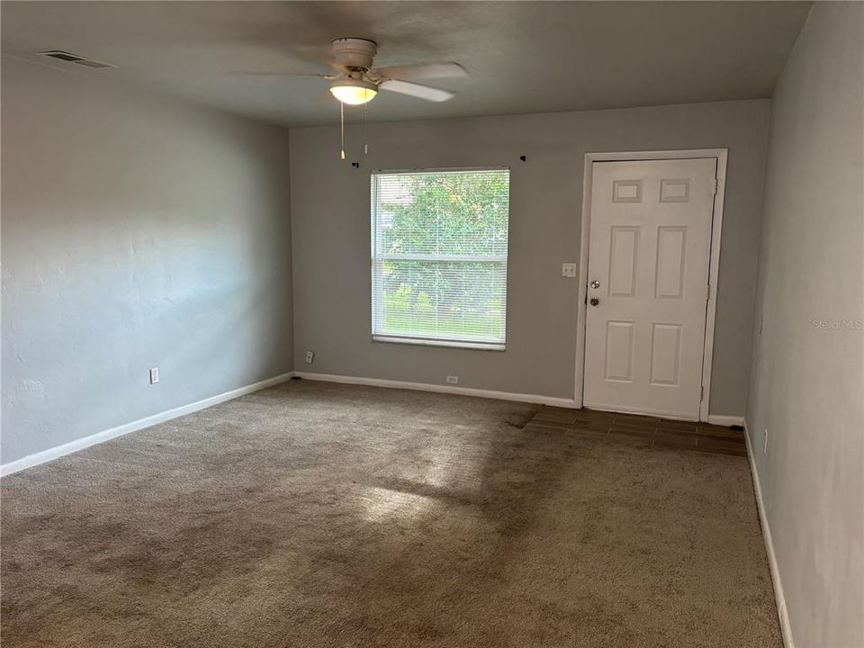 For Sale: $205,000 (3 beds, 1 baths, 1113 Square Feet)