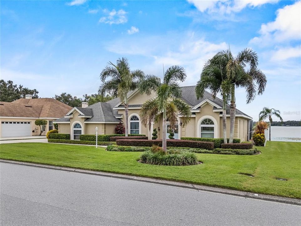 На продажу: $799,977 (4 спален, 3 ванн, 2705 Квадратных фут)