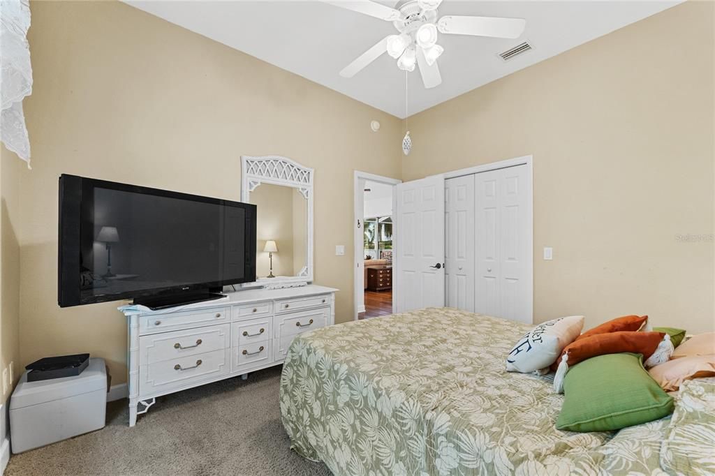 На продажу: $799,977 (4 спален, 3 ванн, 2705 Квадратных фут)