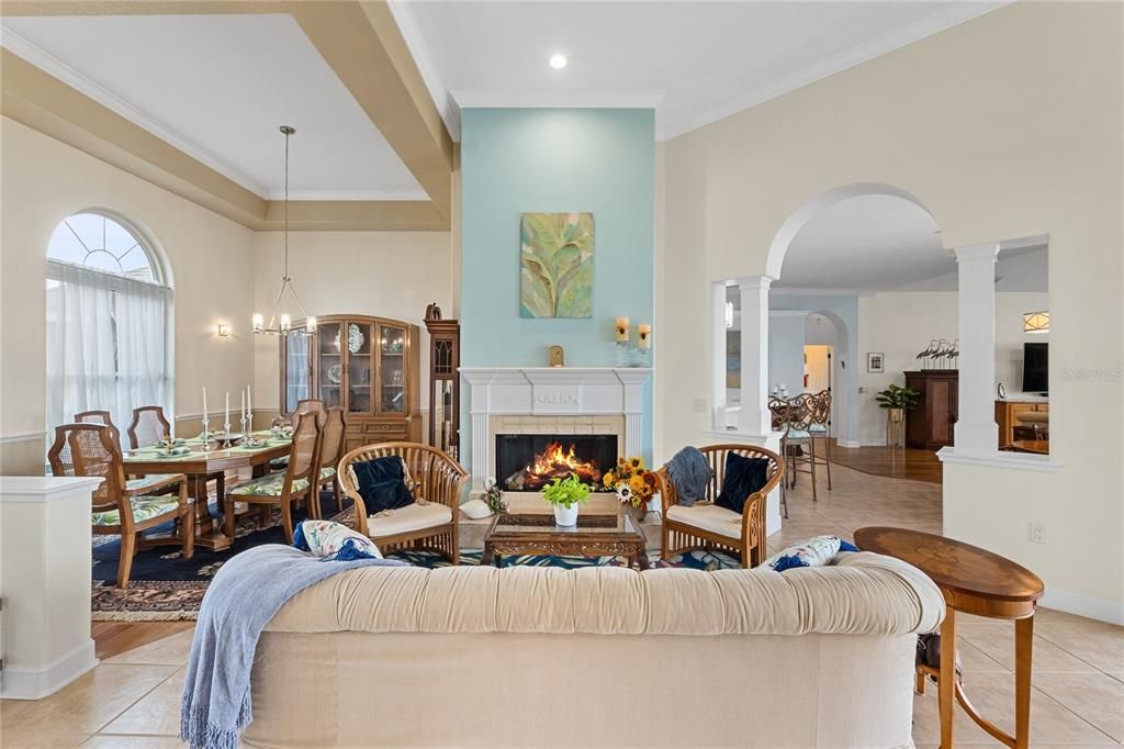 На продажу: $799,977 (4 спален, 3 ванн, 2705 Квадратных фут)