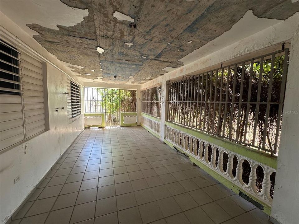 На продажу: $209,000 (4 спален, 2 ванн, 1280 Квадратных фут)