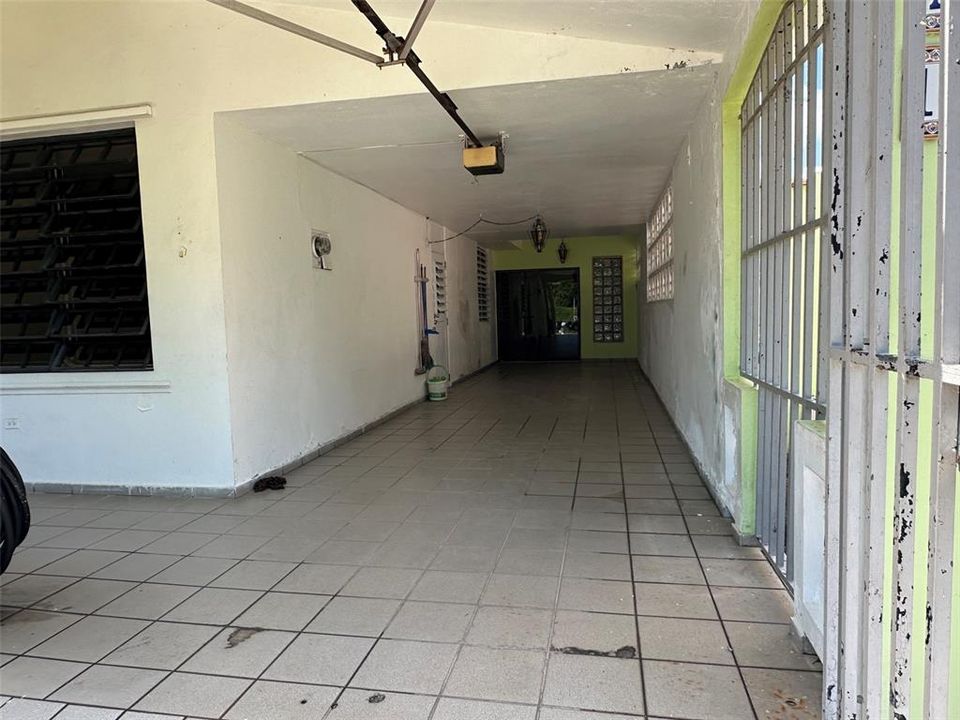 На продажу: $209,000 (4 спален, 2 ванн, 1280 Квадратных фут)