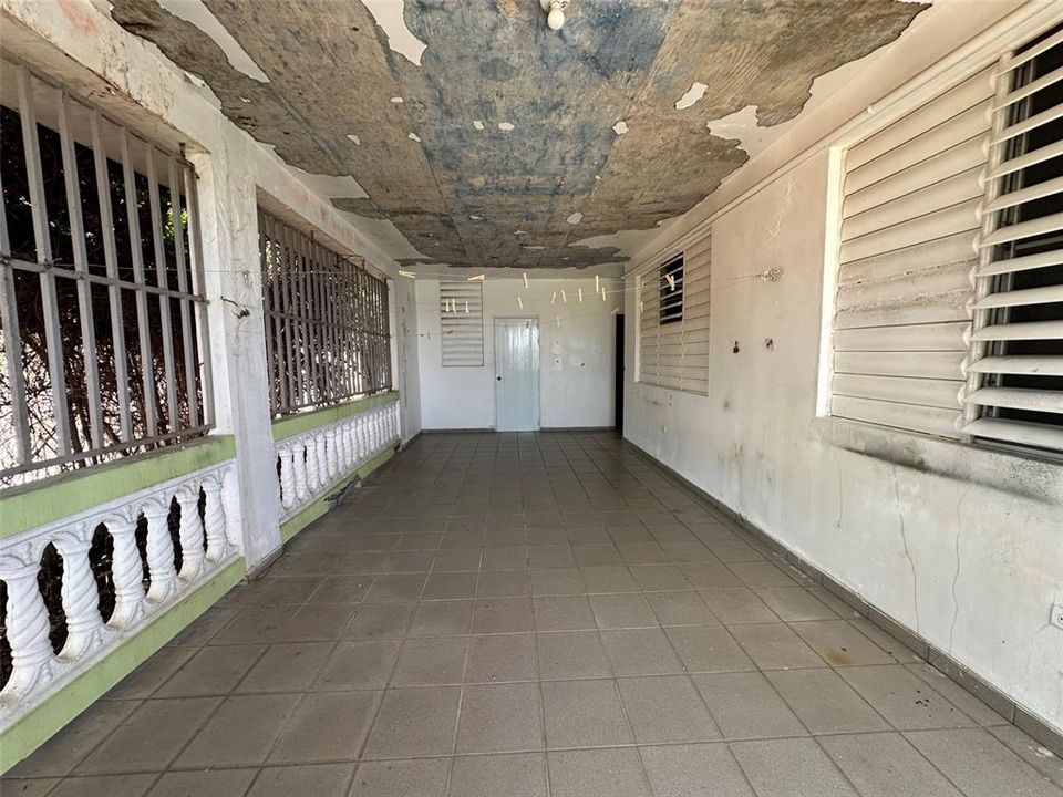 На продажу: $209,000 (4 спален, 2 ванн, 1280 Квадратных фут)