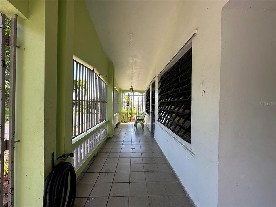 На продажу: $209,000 (4 спален, 2 ванн, 1280 Квадратных фут)