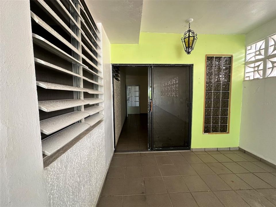 На продажу: $209,000 (4 спален, 2 ванн, 1280 Квадратных фут)