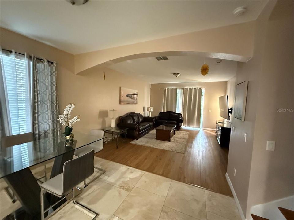 For Rent: $2,600 (4 beds, 3 baths, 2600 Square Feet)