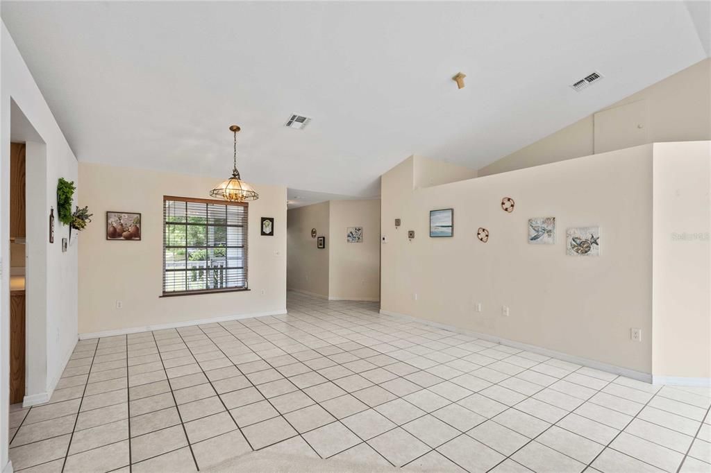 待售: $579,000 (3 贝兹, 2 浴室, 1652 平方英尺)