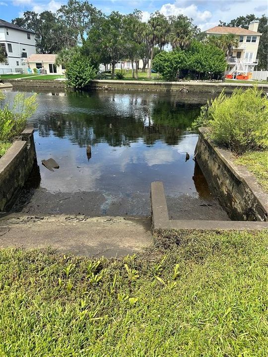 En Venta: $349,000 (0.43 acres)