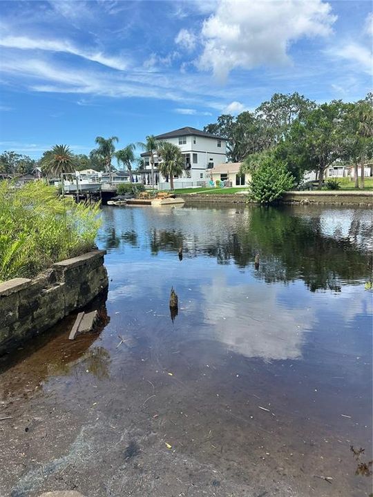 En Venta: $349,000 (0.43 acres)