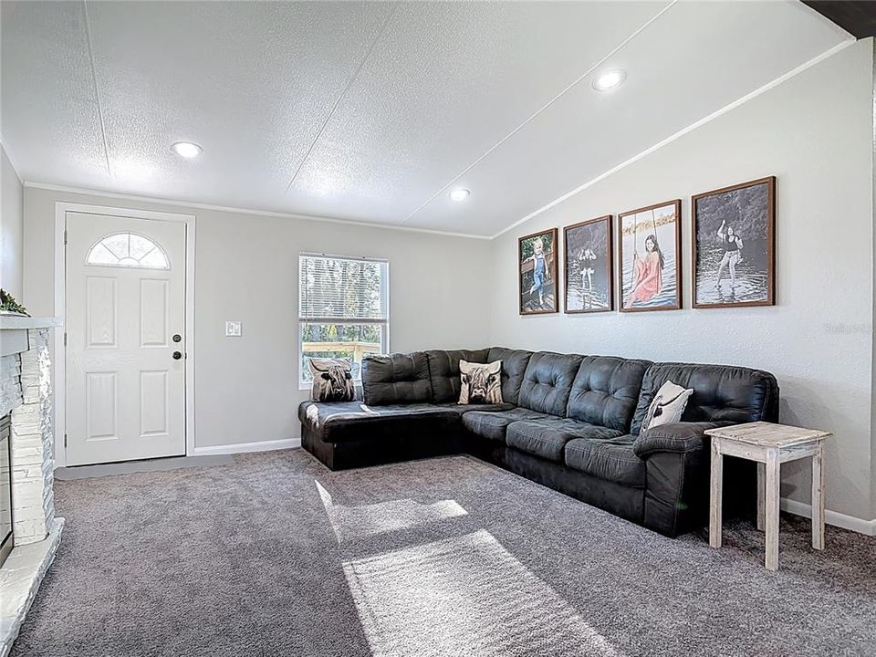 待售: $445,000 (3 贝兹, 2 浴室, 1248 平方英尺)