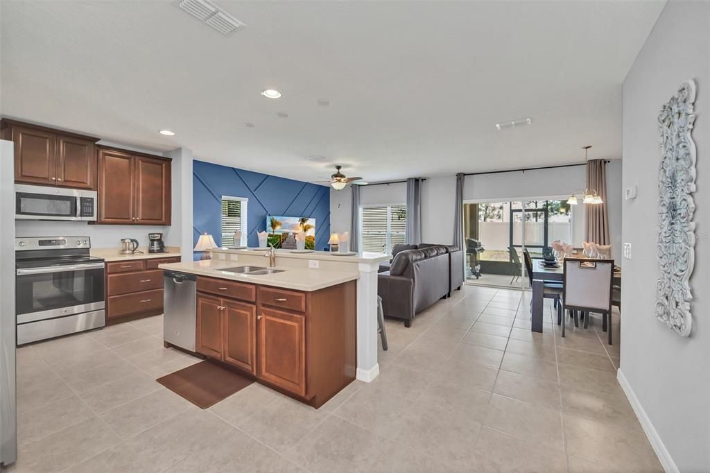 Active With Contract: $2,100 (4 beds, 2 baths, 1860 Square Feet)