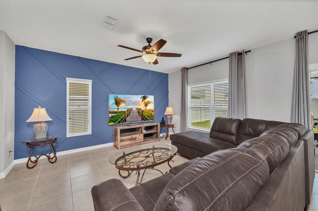 Active With Contract: $2,100 (4 beds, 2 baths, 1860 Square Feet)