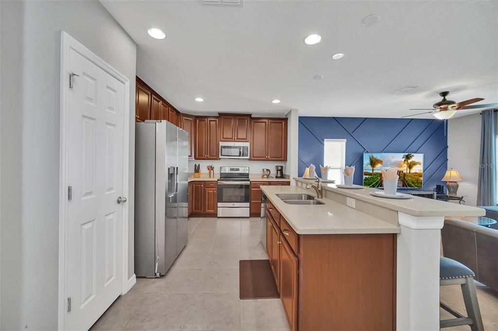 Active With Contract: $2,100 (4 beds, 2 baths, 1860 Square Feet)