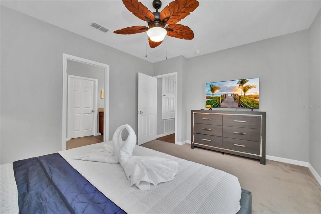 Active With Contract: $2,100 (4 beds, 2 baths, 1860 Square Feet)