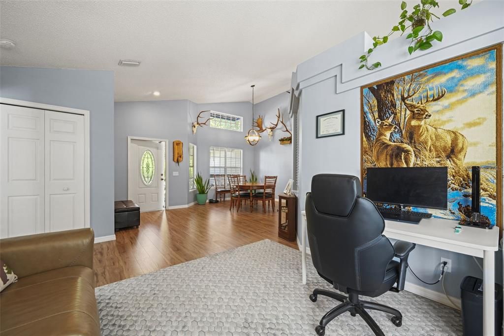 For Sale: $435,000 (3 beds, 2 baths, 1817 Square Feet)