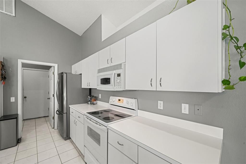 For Sale: $435,000 (3 beds, 2 baths, 1817 Square Feet)