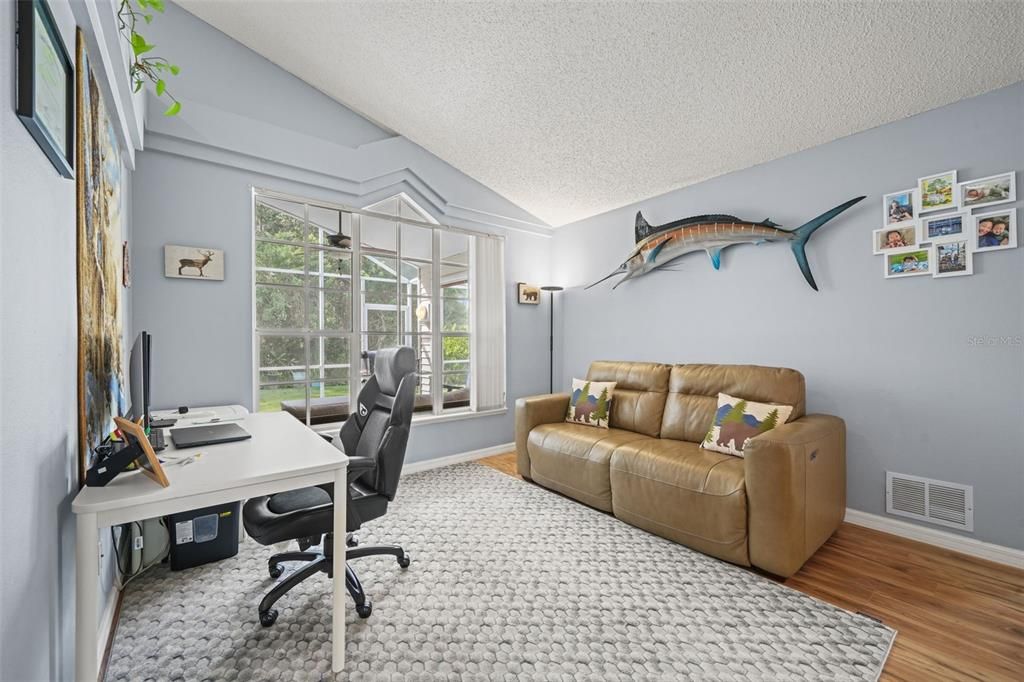 For Sale: $435,000 (3 beds, 2 baths, 1817 Square Feet)