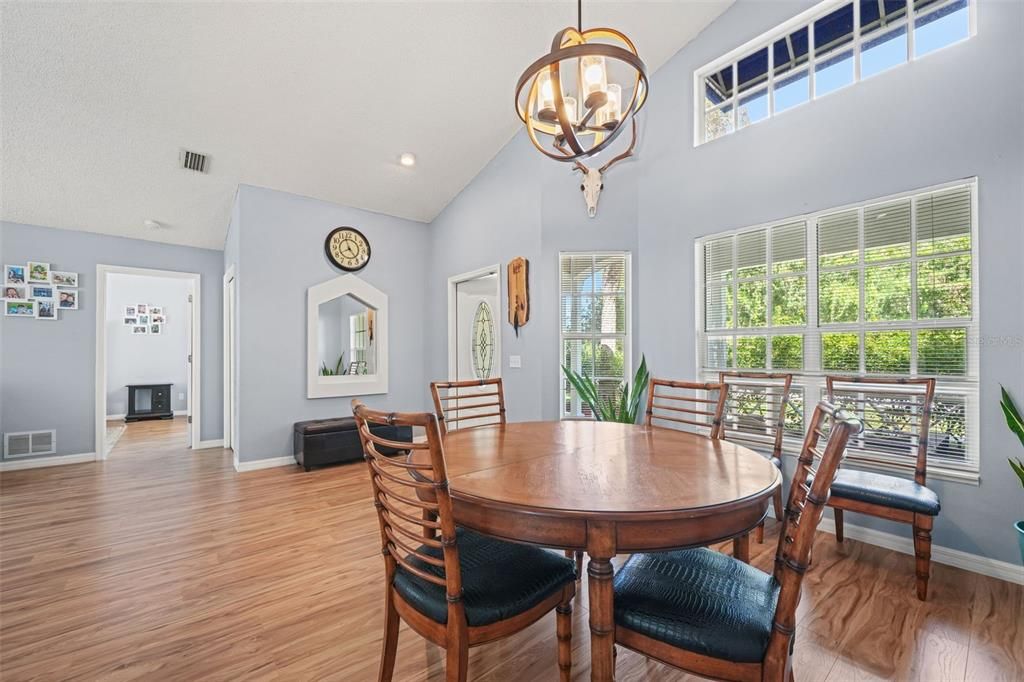 For Sale: $435,000 (3 beds, 2 baths, 1817 Square Feet)