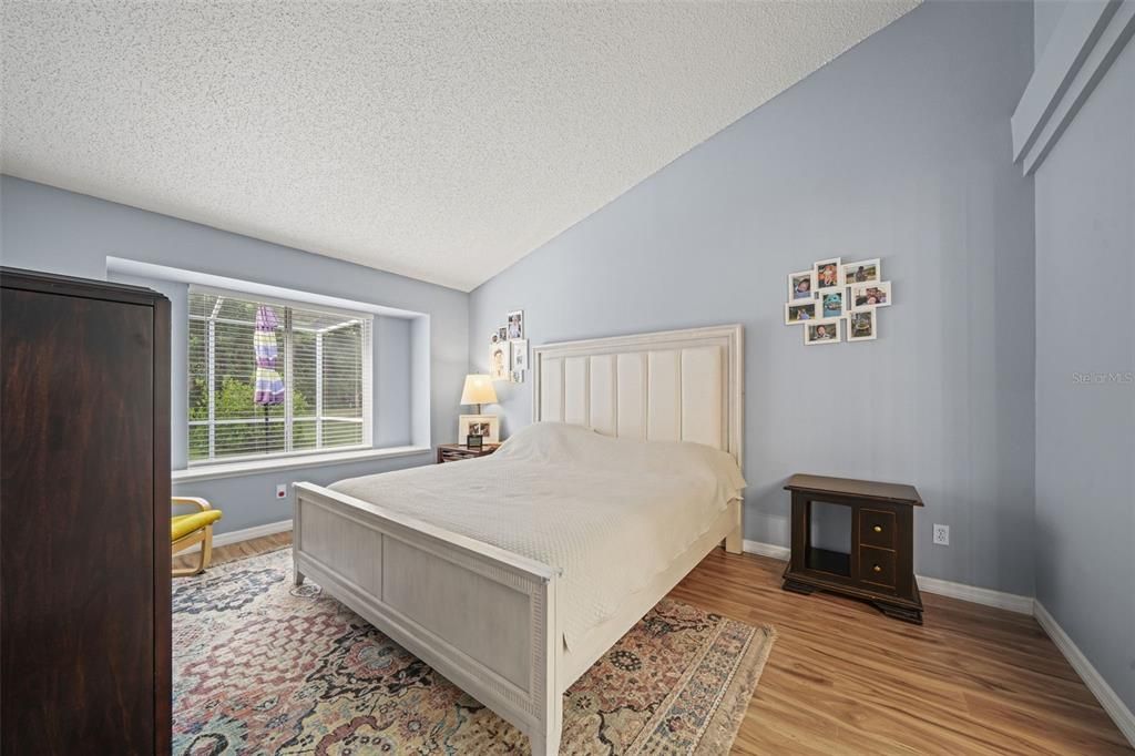 For Sale: $435,000 (3 beds, 2 baths, 1817 Square Feet)