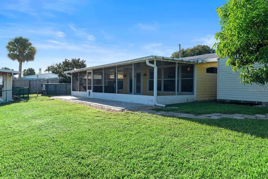 待售: $518,000 (4 贝兹, 3 浴室, 1926 平方英尺)