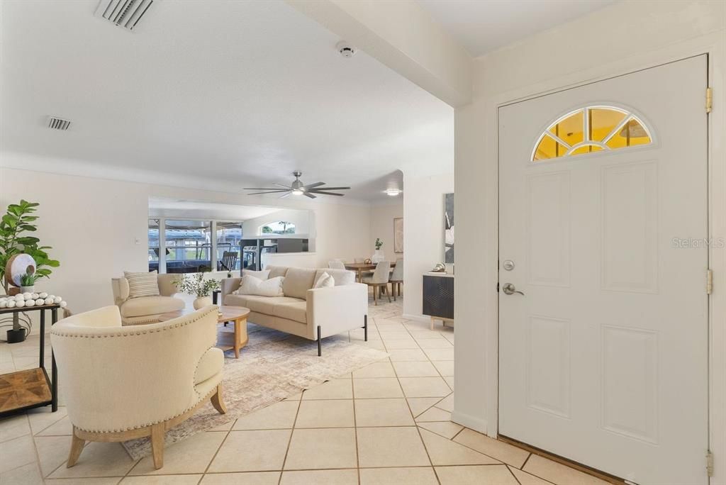 待售: $518,000 (4 贝兹, 3 浴室, 1926 平方英尺)