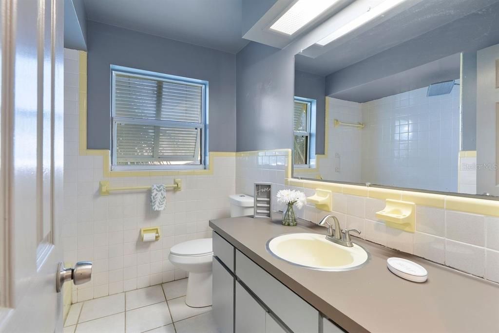 待售: $518,000 (4 贝兹, 3 浴室, 1926 平方英尺)