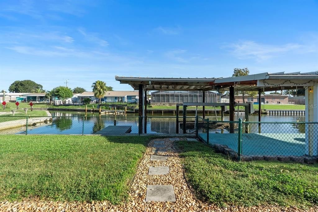 待售: $518,000 (4 贝兹, 3 浴室, 1926 平方英尺)