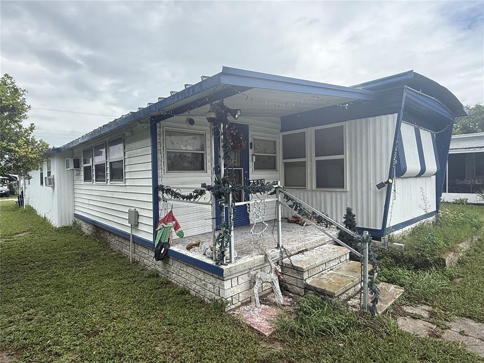 Active With Contract: $44,111 (2 beds, 1 baths, 600 Square Feet)