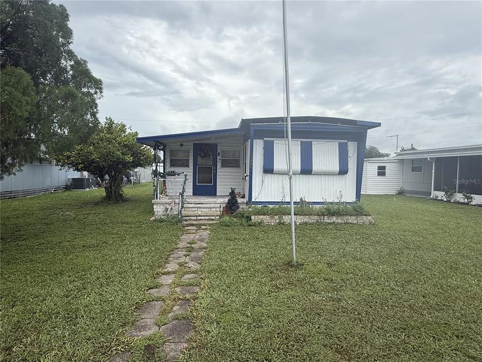 Active With Contract: $44,111 (2 beds, 1 baths, 600 Square Feet)