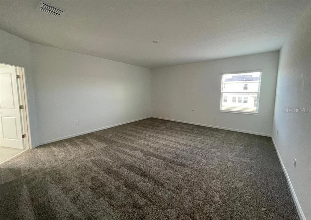 For Sale: $499,800 (5 beds, 3 baths, 3379 Square Feet)