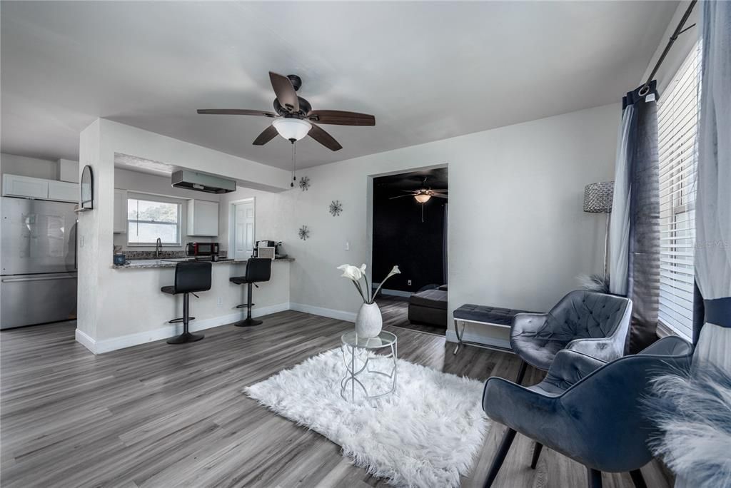 For Sale: $199,900 (3 beds, 1 baths, 1134 Square Feet)