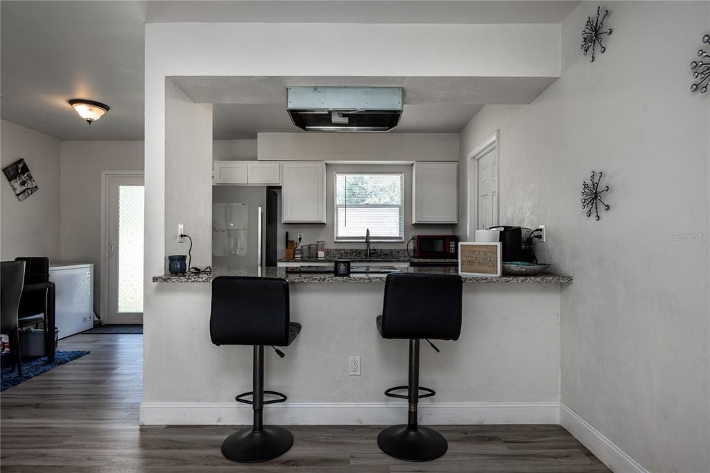 For Sale: $199,900 (3 beds, 1 baths, 1134 Square Feet)