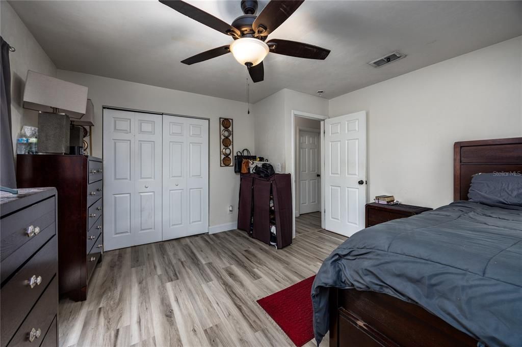 For Sale: $199,900 (3 beds, 1 baths, 1134 Square Feet)