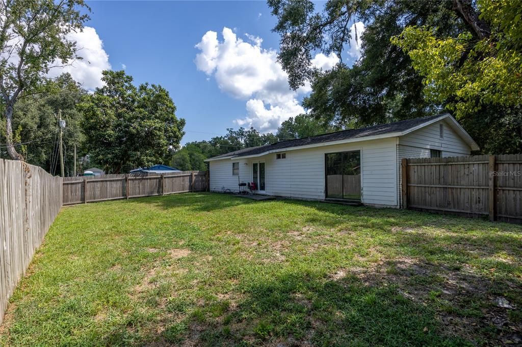 For Sale: $199,900 (3 beds, 1 baths, 1134 Square Feet)