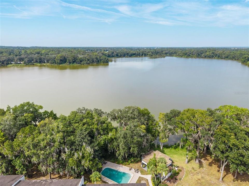 For Sale: $239,000 (3 beds, 2 baths, 1376 Square Feet)